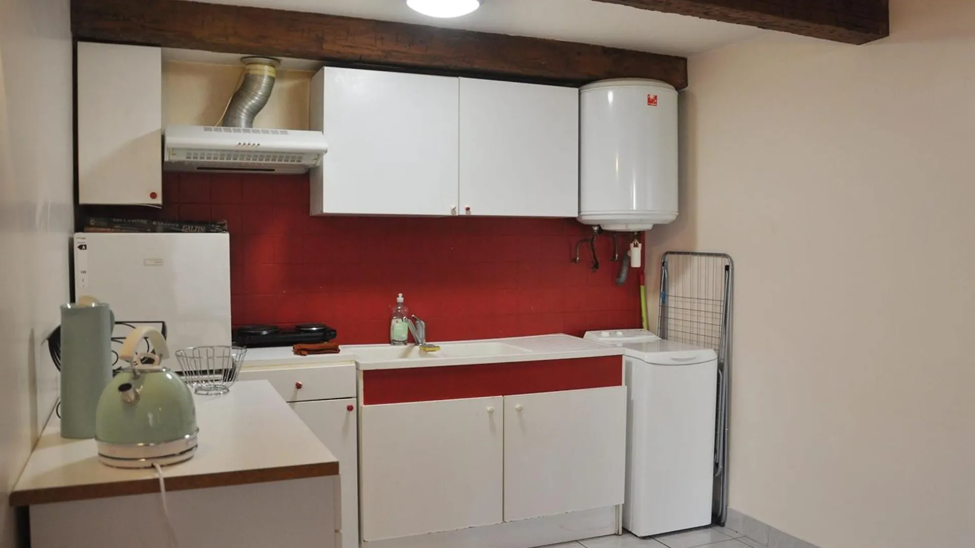 Cozy 1-Bedroom Apartment Near Vieux-Port Marsilya