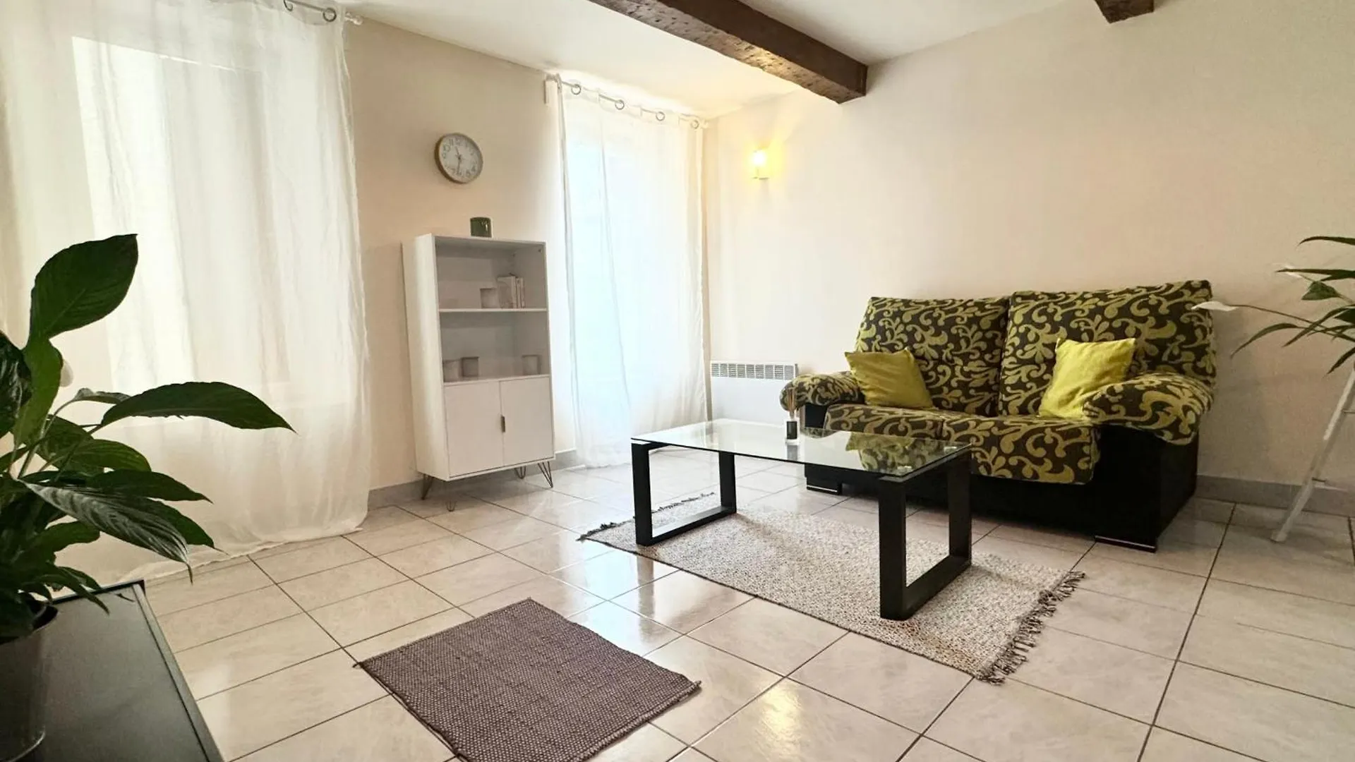 Cozy 1-Bedroom Apartment Near Vieux-Port location